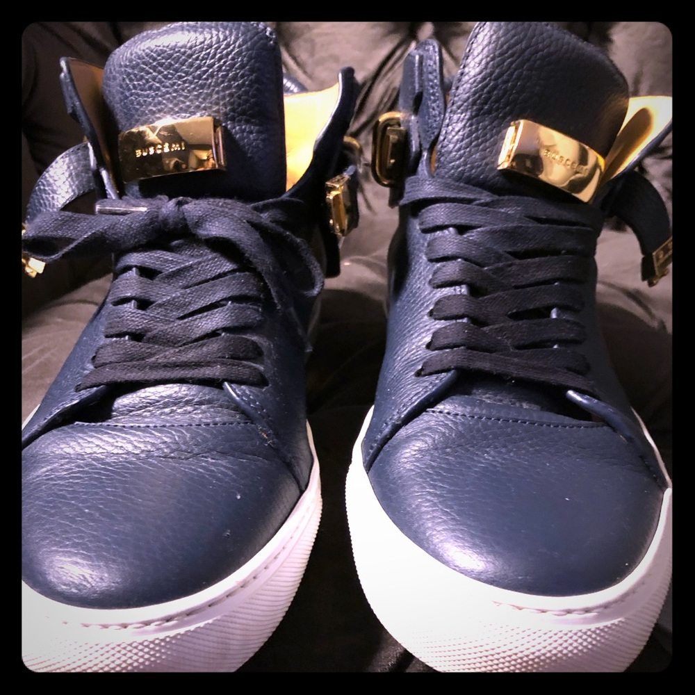 Men’s BUSCEMI sneakers Great Condition available